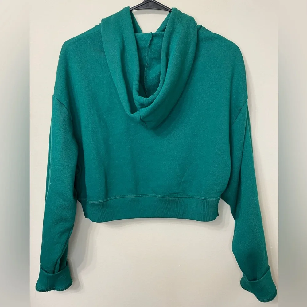Victoria Secret PINK Everyday Fleece Cropped Hoodie NWT - Picture 2 of 3